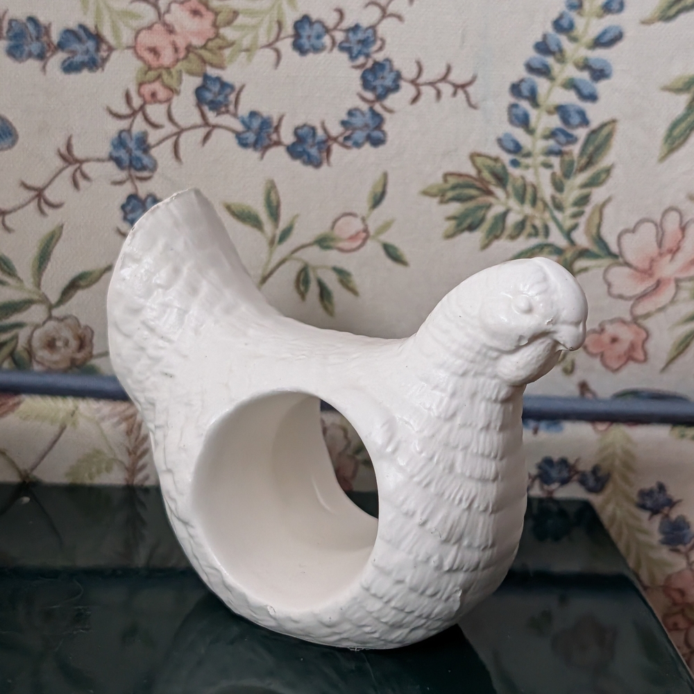 Abbott Chicken Napkin Rings - Picture 5 of 12